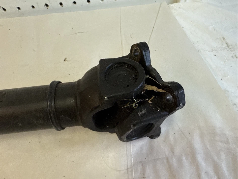 06-10 BMW 535xi 530xi 528xi 525xi E60 E61 EJE DE TRANSMISIÓN AWD DELANTERO OEM Foto 4 de 4