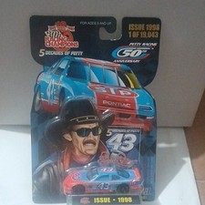 Racing Champions 5 Decades of Petty 1:64 Stock Car Pontiac Diecast