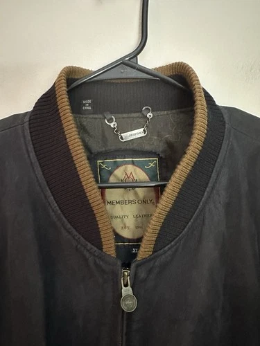 Members Only Vintage Leather Bomber Jacket XL Black Tan Excellent Condition image 4