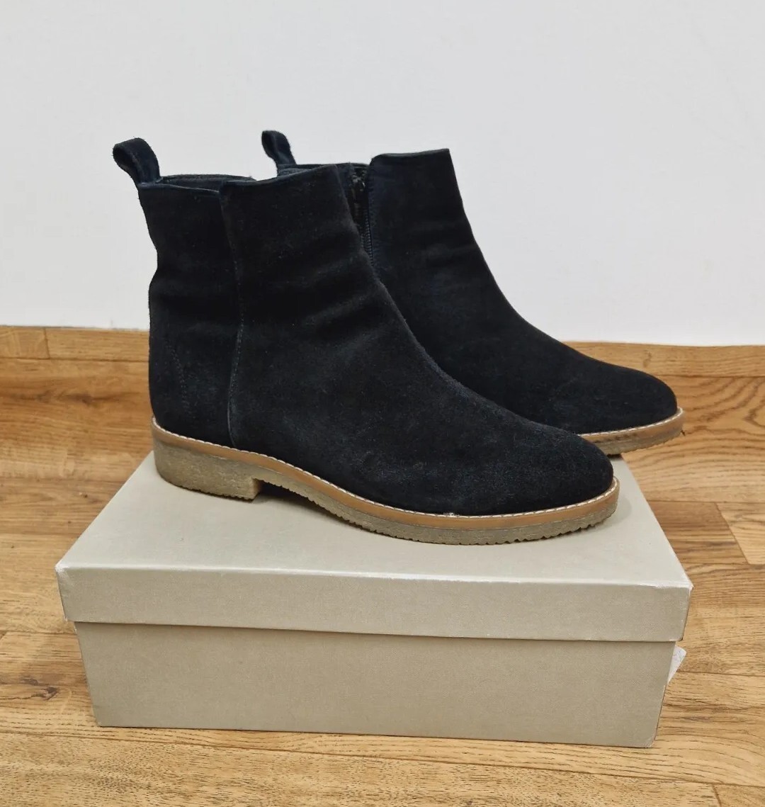 SAOLA Stivali scamosciati piatti JIGSAW con zip taglia 41 UK 7 5 8 neri suola crepe chi comfort