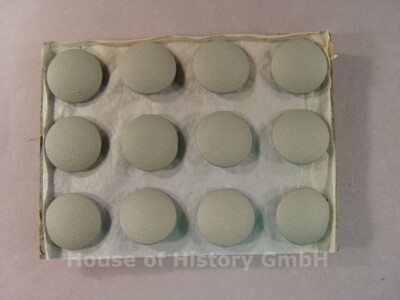 144053: 12 Buttons for Field Blouse Uniform, Field Gray, Manufacturer ''Extra Fine''