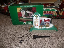 New Bright Holiday Express DILLARDS Reindeer MUSICAL CLOCK TOWER TRAIN STATION