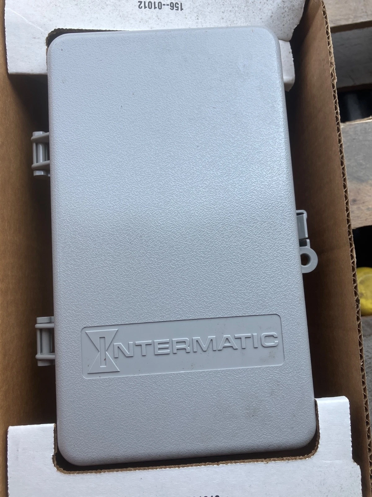Intermatic 2T2500GA Outdoor Rainproof Timer Enclosure New Pool/Spa / Electrical
