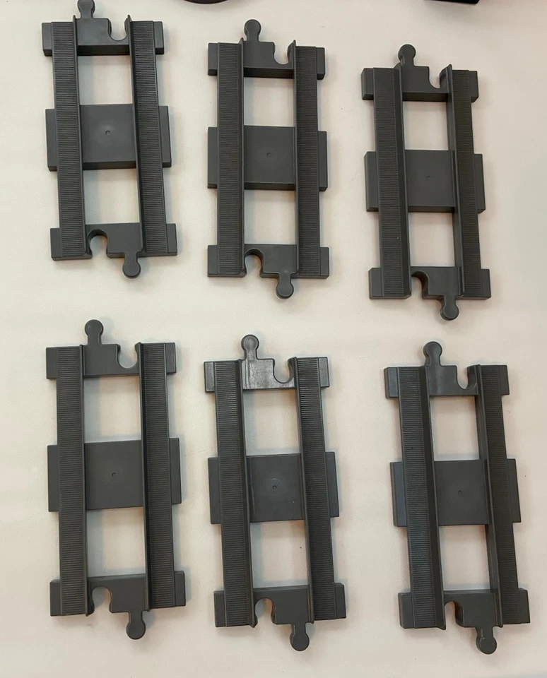 LEGO Duplo TREN Track Lote 26 Piezas GRIS OSCURO Curvado Recto Interruptor Puerta Foto 3 de 4