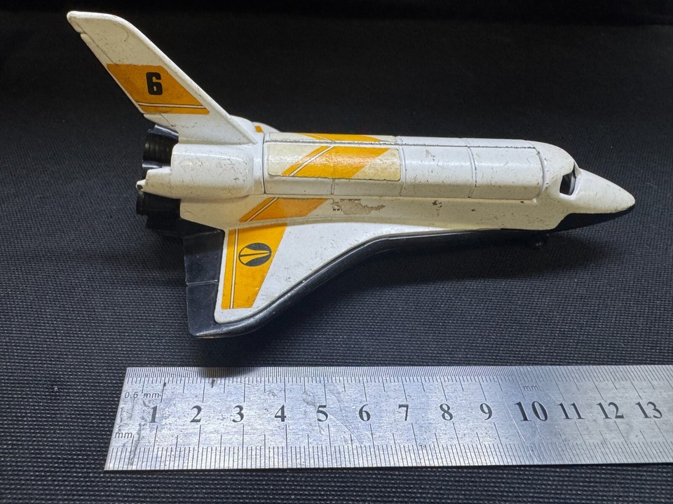 Corgi TY99283 Collezione James Bond - Space Shuttle, Little Nellie, Lotus Esprit In Scala 1:64
