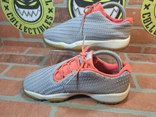 Nike Air Jordan Future Low Wolf Grey Infrared Youth Size 6  Gray/pink