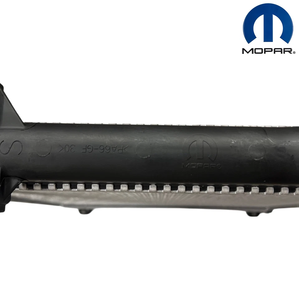 Radiador de refrigeración del motor Chrysler 300 Dodge Charger Magnum MOPAR 2005-2010 OEM Foto 4 de 4