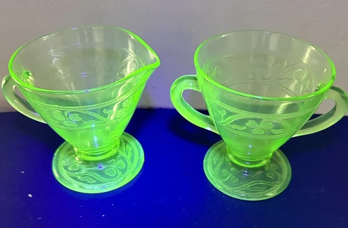 Hazel Atlas Cloverleaf Cream & Sugar Set Uranium Green Glass Depression
