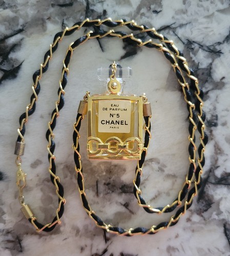 Chanel No 5 Perfume Necklace Pendant EDP FULL Glass Bottle Eau De Parfum - Picture 2 of 13