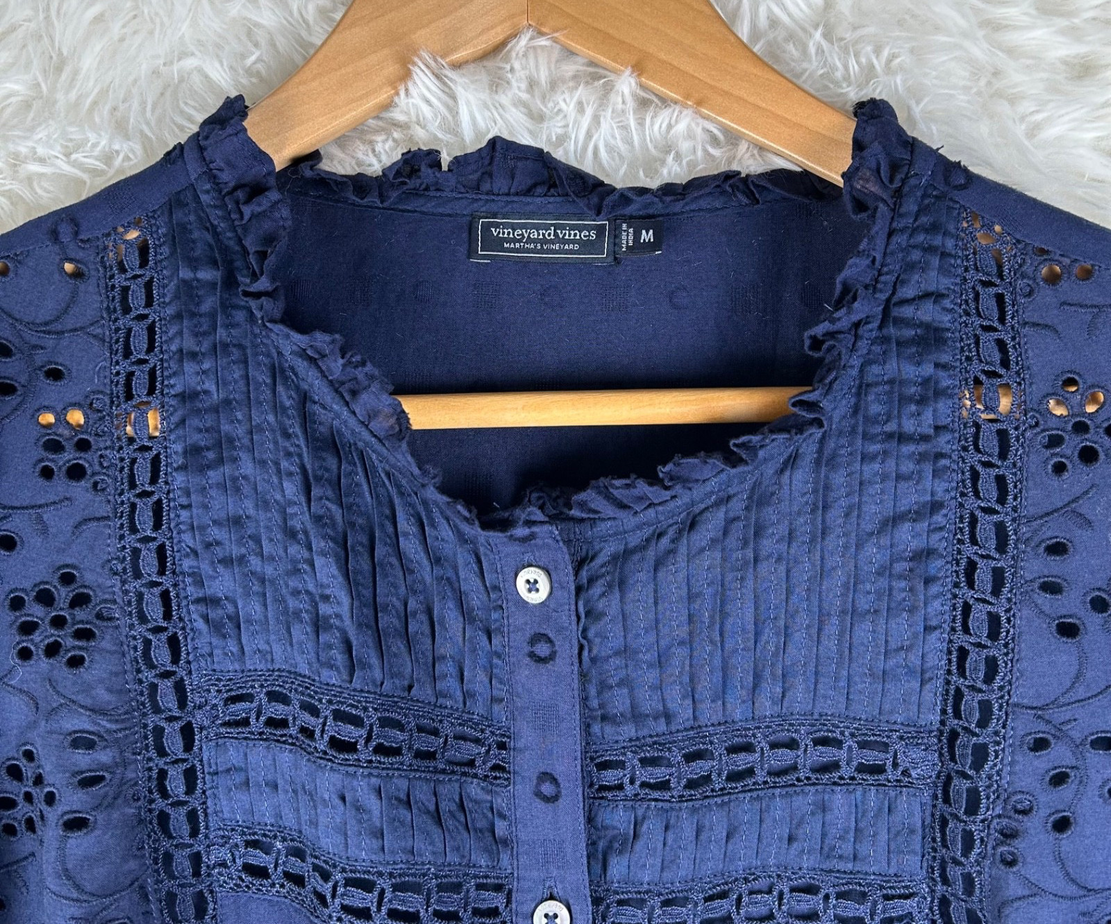 Vineyard Vines Size M Solid Blue Button Front Eye… - image 3