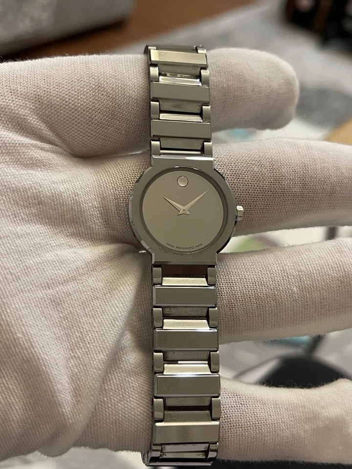 Серебряный зеркальный циферблат MOVADO Valor Ceramic 89.01.1841 26 мм женский сделано в Швейцарии - Изображение 2 из 4