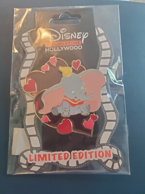 Disney DSSH Dumbo Valentines Day All Hearts Stained Glass LE 300 Pin