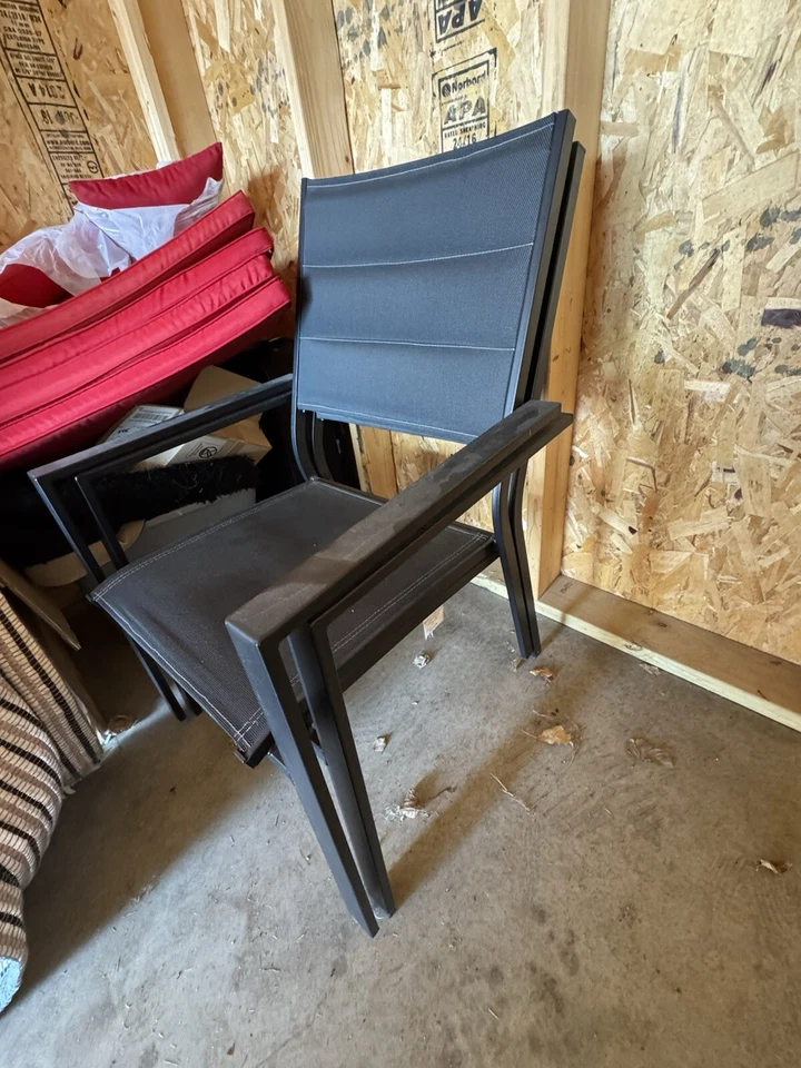 Sillas negras para patio/exterior ~ Juego de 2 Foto 2 de 4