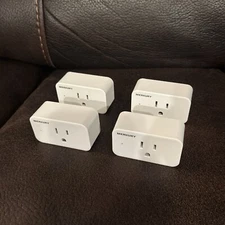 New Merkury  Smart Wi-Fi Outlet Plug with Alexa and Googe 4 Pack White