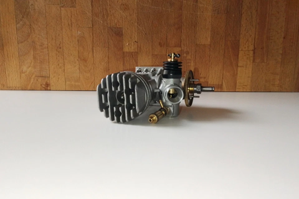 Picco Delta (1/8 Ops Rossi Os Associated SG Pb Sanwa Futaba Novarossi) - Immagine 3 di 4