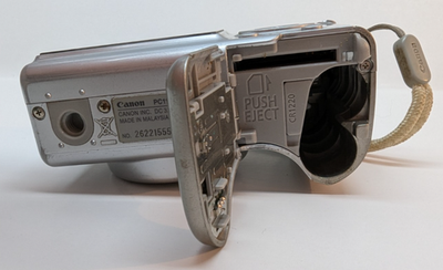 Canon PowerShot A530 Popular CCD Compact Digital Camera AA Battery