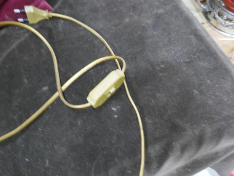 grande lampe ananas,années 70,vintage,H 41-63cm,laiton,céramique - Photo 2/4