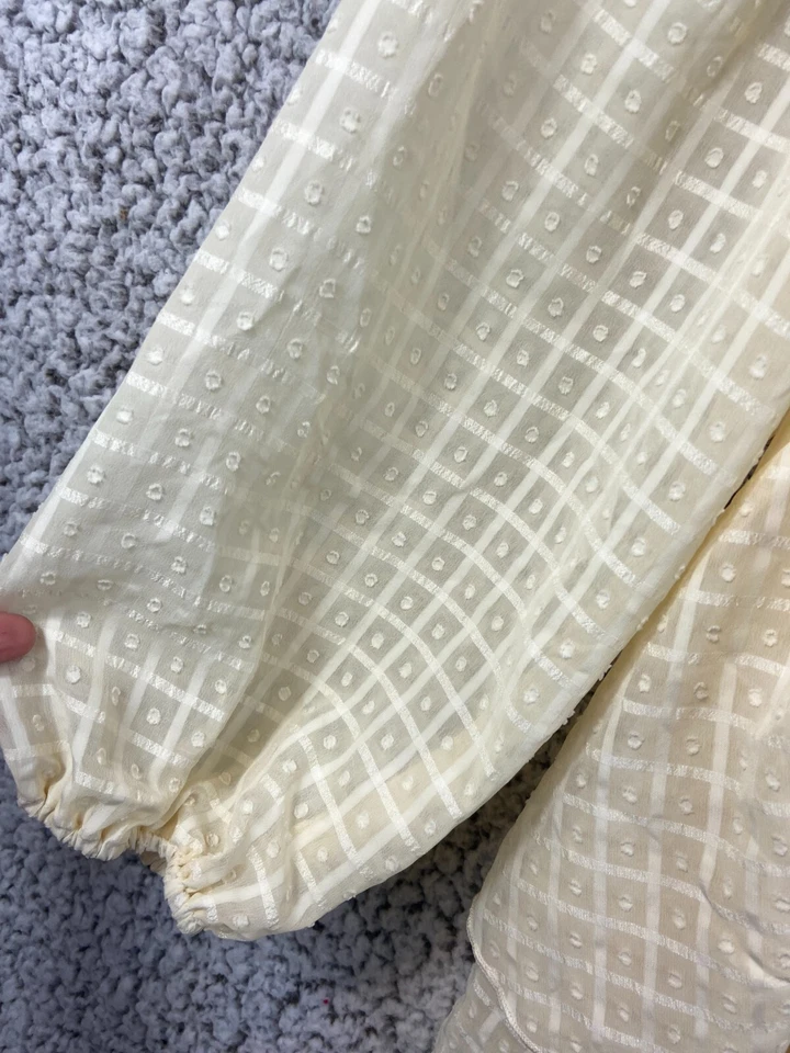 Mameluco beige claro con volantes manga larga capas elástico espalda cuello redondo talla 1XL Foto 2 de 4