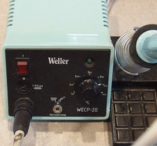 Weller WECP-20 Lötstation mit LR21 Lötkolben + Ablage, vollfunktionsfähig