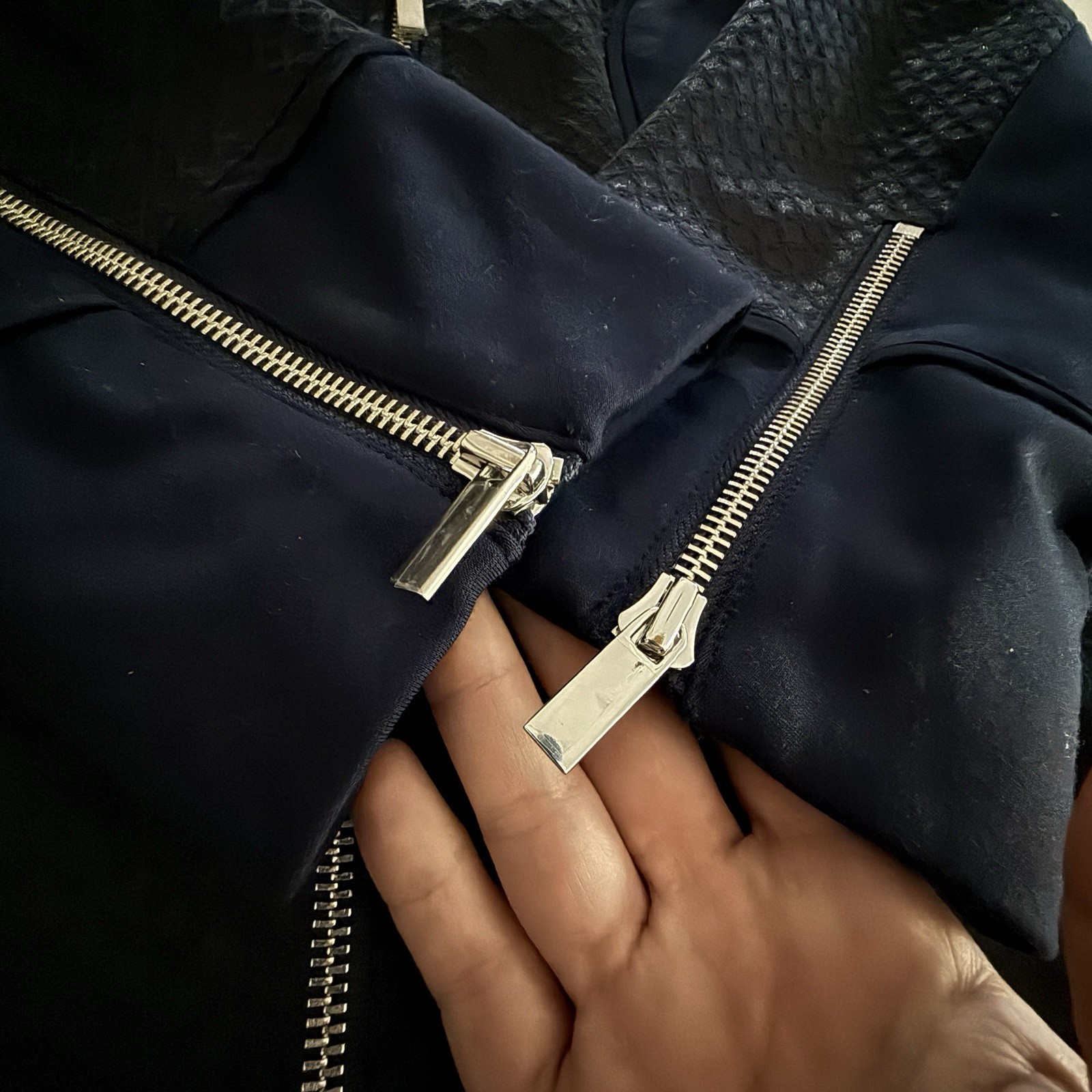 Cache Dark Blue Textured Classy Collared Moto Sty… - image 11