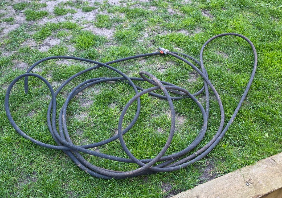 Gardena Soaker Hose 15m – Water-Saving Irrigation for Beds & Plant Rows