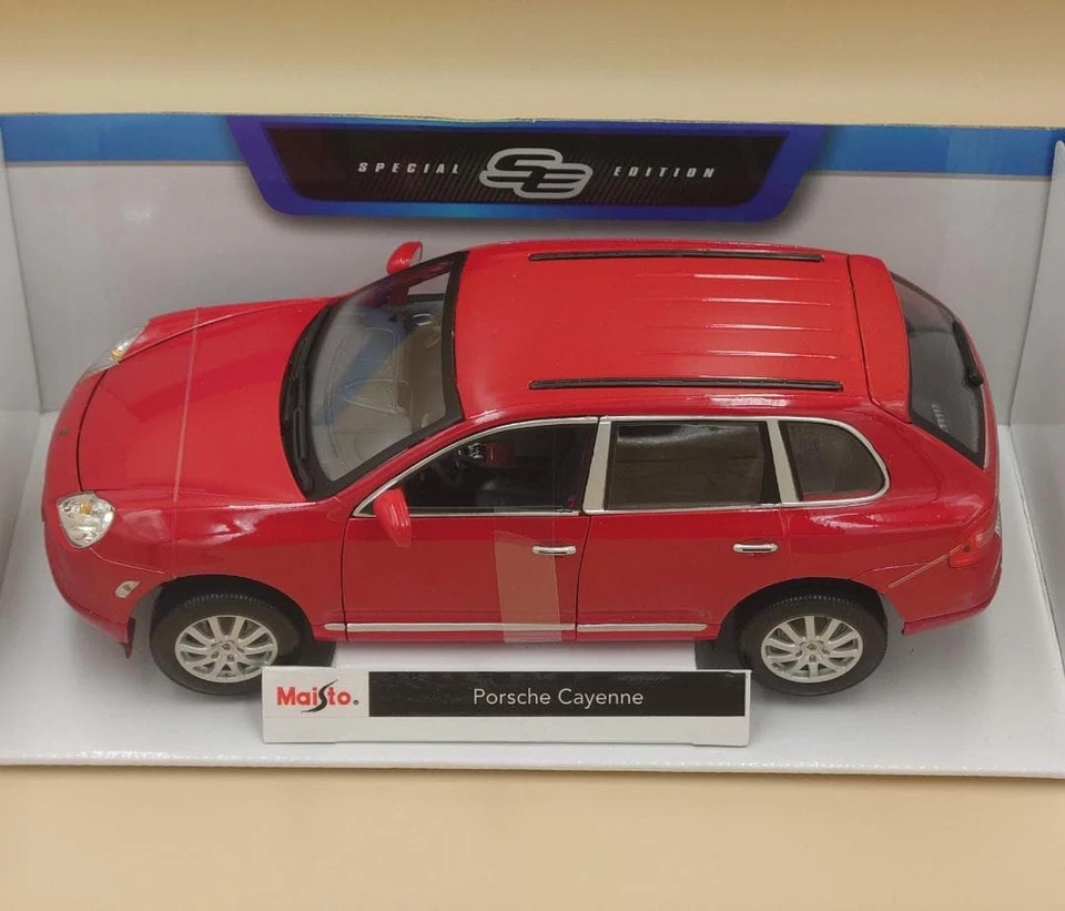 Modellino auto Maisto 1/18 Porsche Cayenne rosso pressofuso nuovo - Immagine 3 di 4