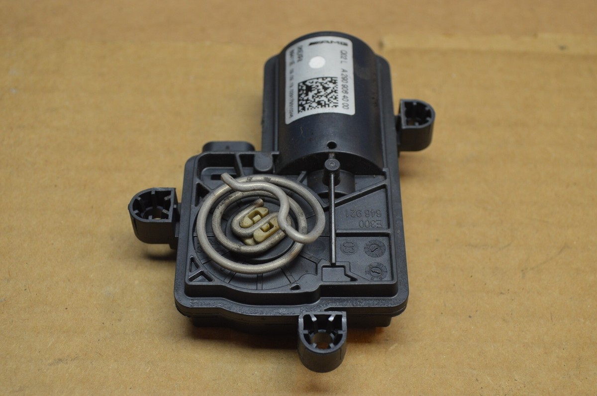 2020 W213 MERCEDES BENZ E63 AMG EXHAUST VALVE ACTUATOR MOTOR  