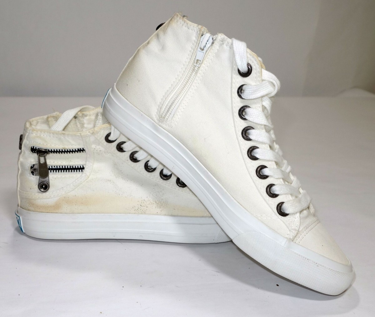 Blowfish Malibu Canvas Zipper Women's White Sneaker Size