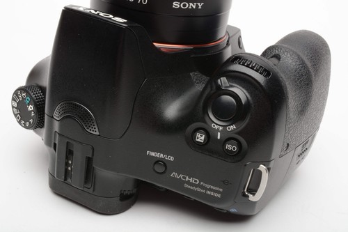 Sony Alpha A57 16.1 DSLR w/18-70mm Zoom Lens, 2batts, charger, Only 15K Acts - Picture 9 of 17