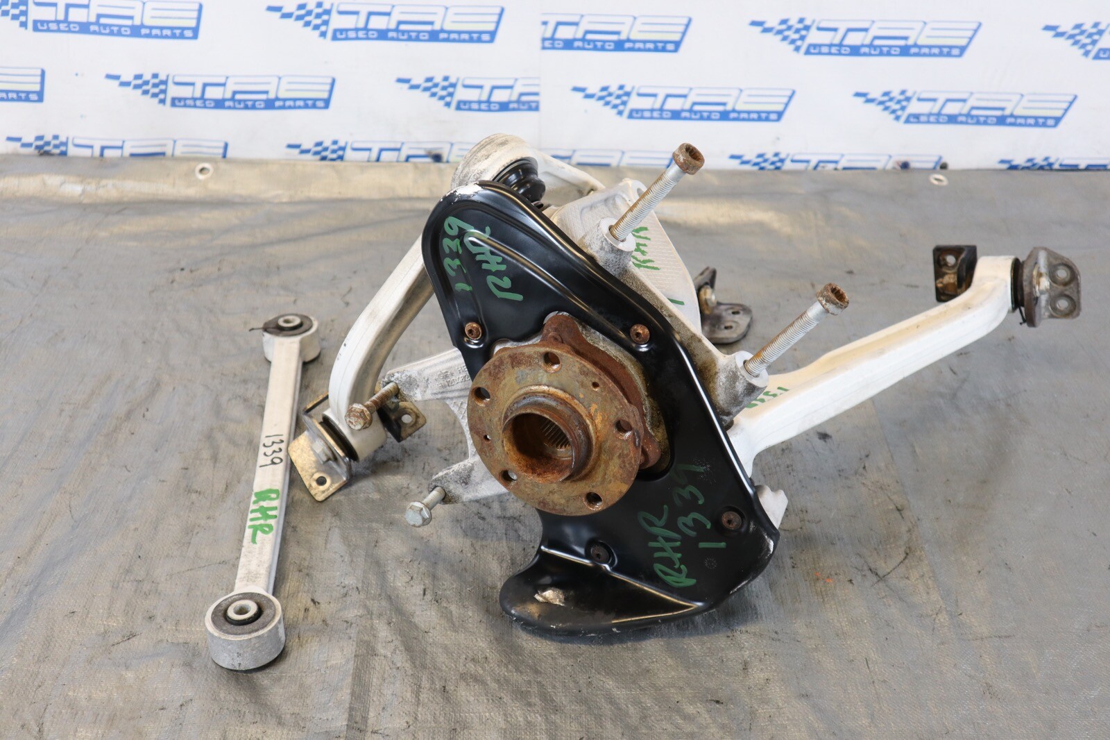 2014 AUDI R8 V8 QUATTRO AWD 4.2L OEM RH PASSENGER REAR SPINDLE & ARM #1339