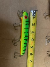 shallow raider 6" bucher musky pike