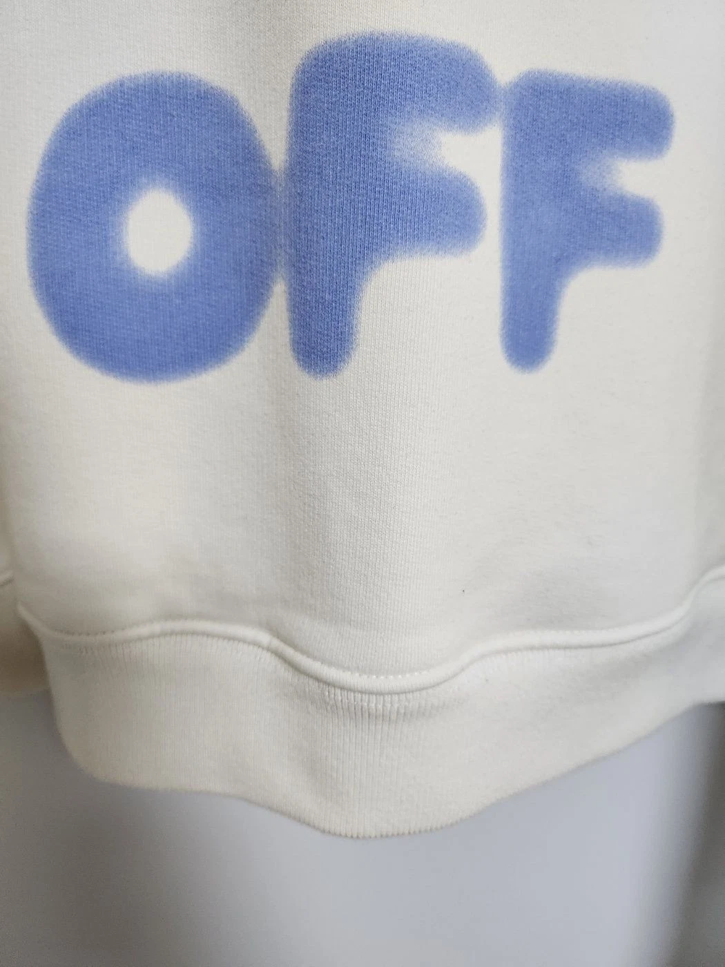 OFF WHITE Felpa con cappuccio logo spray bianco sporco OMBB037F18192038 127497112