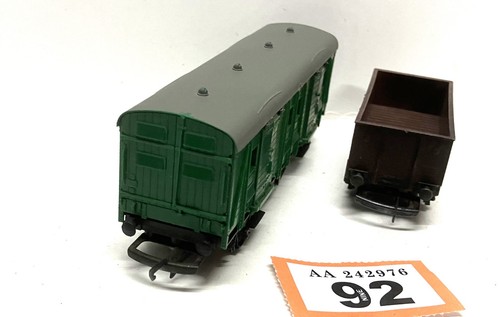 Wrenn Pre-Owned wagon pack (2 wagons) Gee Dee 92 - Picture 7 of 9