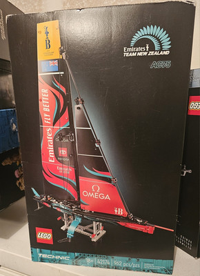 LEGO Technic Emirates Team New Zealand AC75 Yacht 42174, 962 pcs, 18+, Box