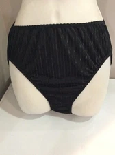 Vintage  Warner's Bright Stripes Black Pantie Size 6 Metric 70 Style 55131 New