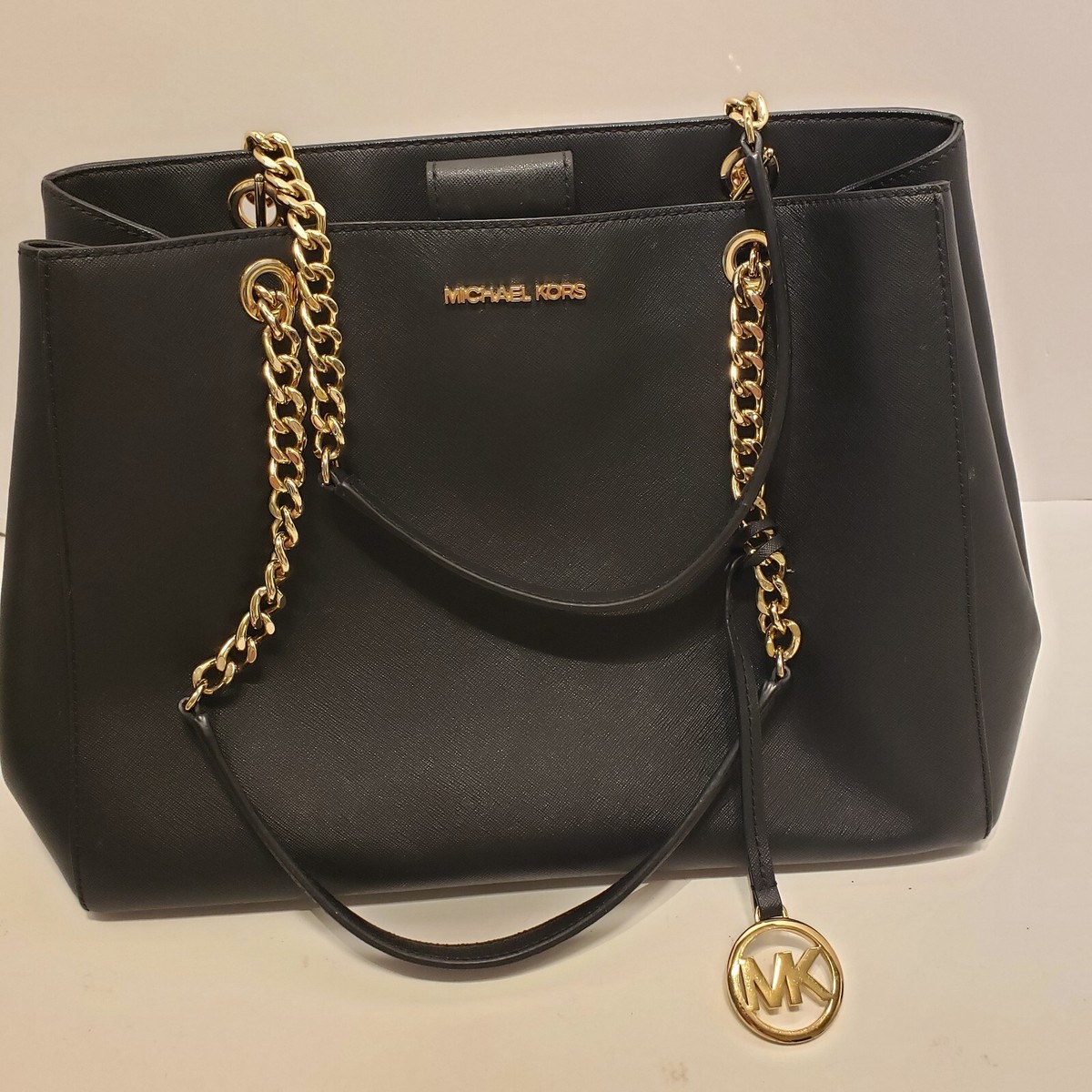 Michael Kors Susannah Purse EUC Black With Gold Chains