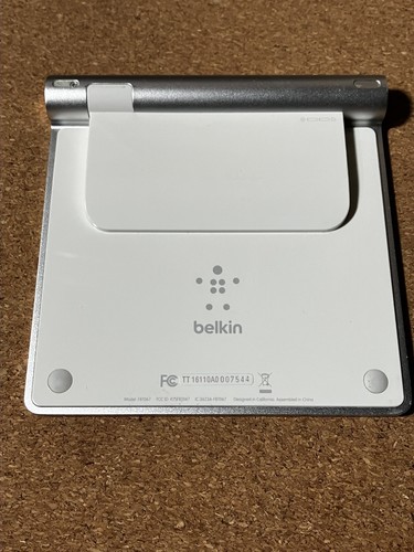 Belkin Keypad Number F8T067 Aluminum YourType Wireless Bluetooth Tested Working - Picture 2 of 4