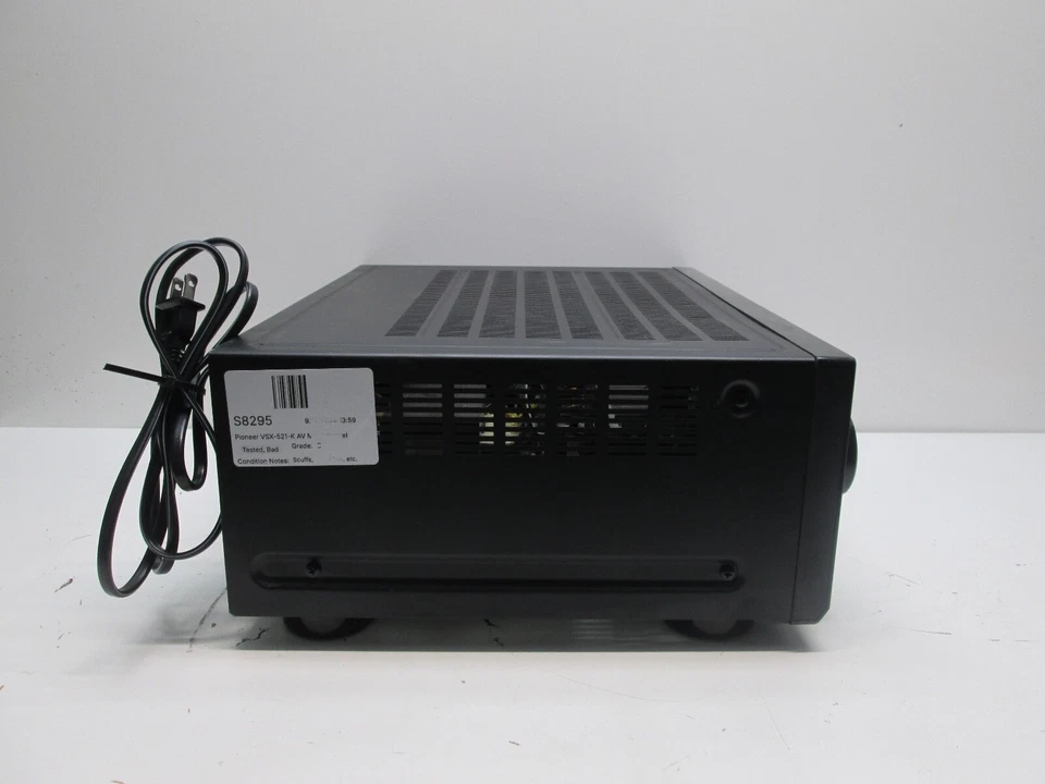 Pioneer VSX-521 5.1 Ch Home Theater Receiver - For Parts/Repair - Image 2 of 4