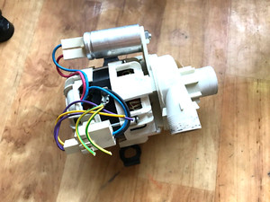 Welling .Umwälzpumpe. Pumpe.Motor .YXW48-2 .Cod 32006591.GUT.