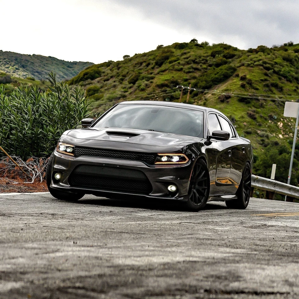 Faros proyectores LED AlphaRex negros LUXX para Dodge Charger 2015-2023 Foto 3 de 4