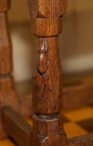 ORIGINAL 1930'S BURR OAK ROBERT MOUSEMAN THOMPSON STOOL WITH PERIOD CURVED TOP - Picture 4 of 23