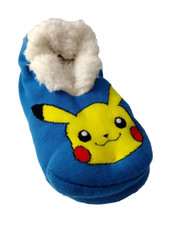 2017 Pokemon PIKACHU Kids Fuzz Socks Slippers With Grip Bottoms SIZE S/M 8-10 