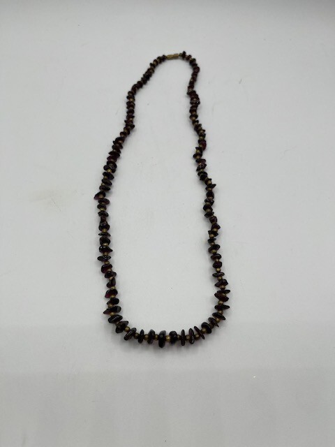VINTAGE ESTATE Amethyst Chips Gemstone Beaded Necklace