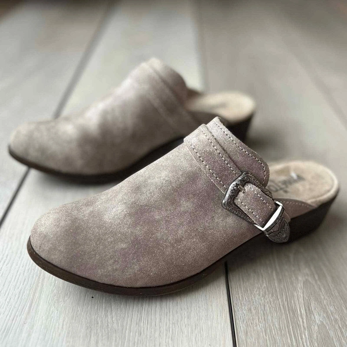 Minnetonka billie best sale mule