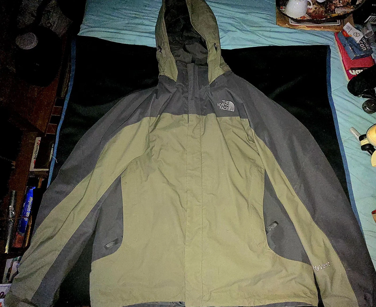North Face Mens Snow Jacket Medium Outdoor Hyvent Lightweight Snow Outer Shell