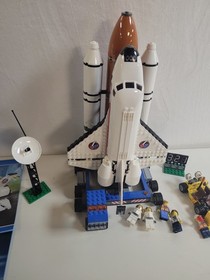 LEGO City Spaceport 60080 Space Shuttle Complete With Minifigures No Box