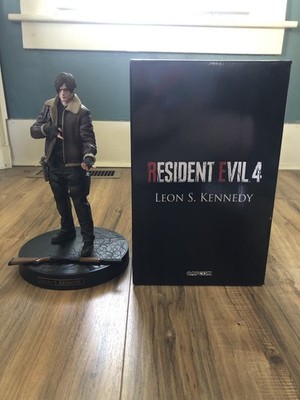 Resident Evil 4 Remake Collector's Edition Leon Kennedy Statue