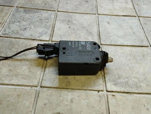 OPEL ZAFIRA A F75 Zentralverriegelungsmotor 1101215 90460062 2.00 21038962