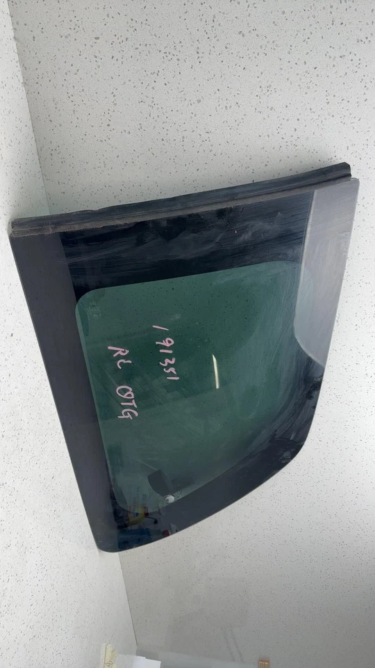 Furgoneta MPV MAZDA 2000-2006 cuarto de vidrio/ventana lado izquierdo OEM Foto 2 de 4