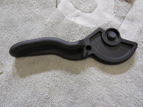 Opel Meriva A GM Hebel Motorhaube Haubenöffner 13128231 348978920 Griff